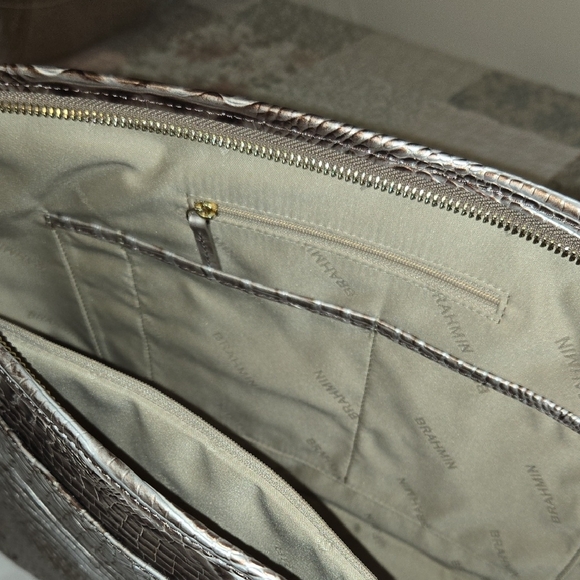 BRAHMIN Asher Tote In Silver Lining Melbourne. Like New. - Picture 10 of 13